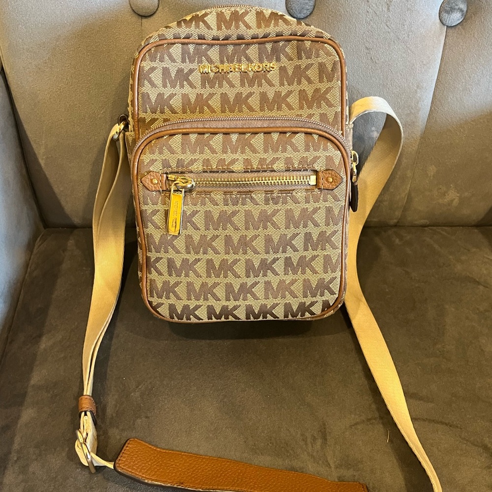 Michael Kors purse